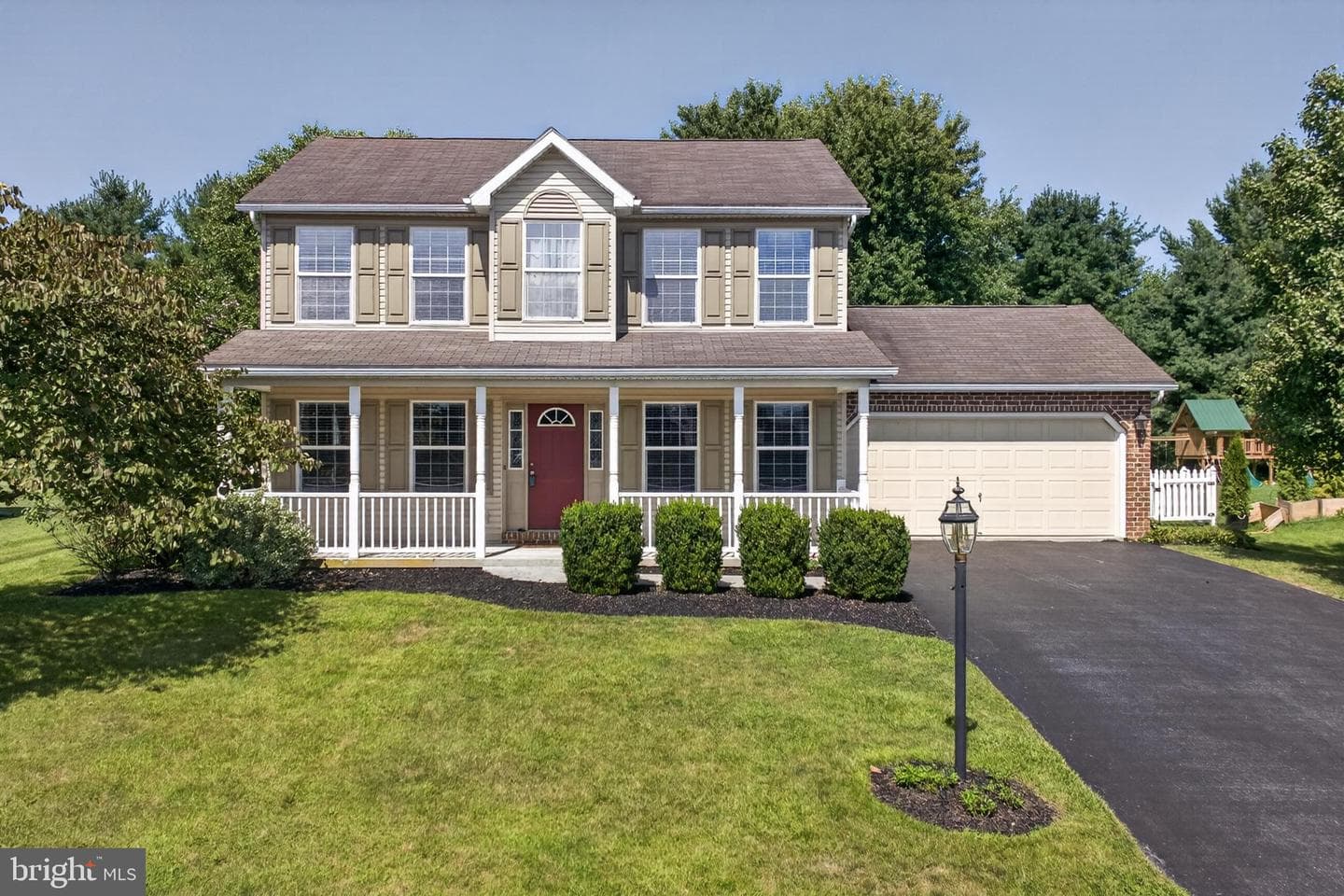 150 Martel Circle photo 1