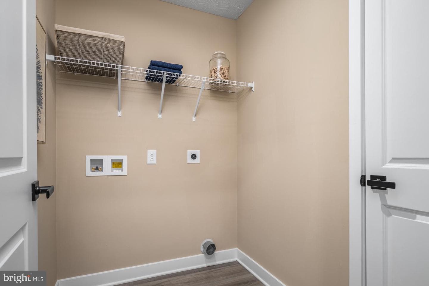 112 Rivoli Court photo 26