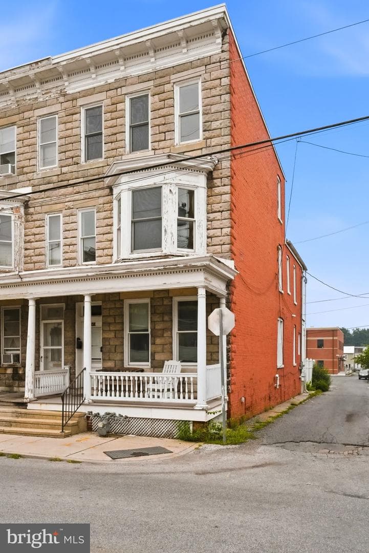 143 S Belvidere Avenue photo 4