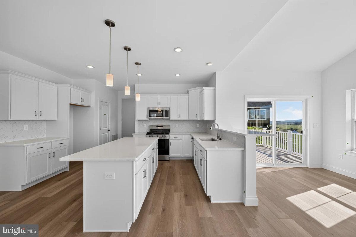 321 Greenwood Road photo 11