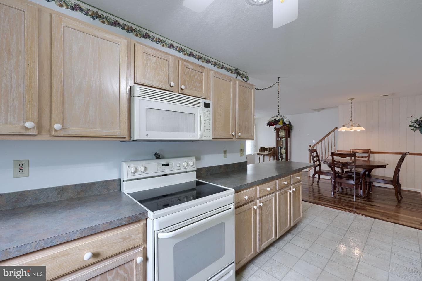 1738 Boxwood Court photo 11