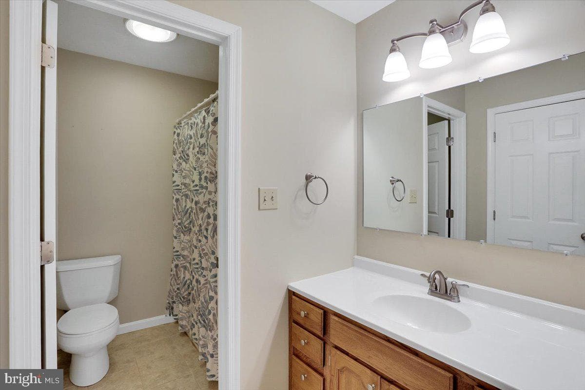 643 Elliott Drive photo 23