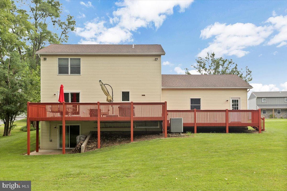 643 Elliott Drive photo 48