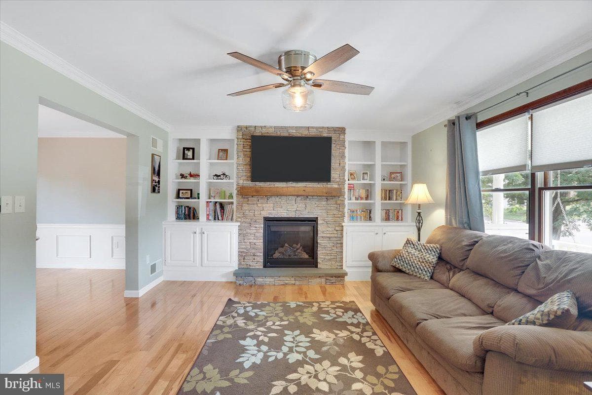 643 Elliott Drive photo 7