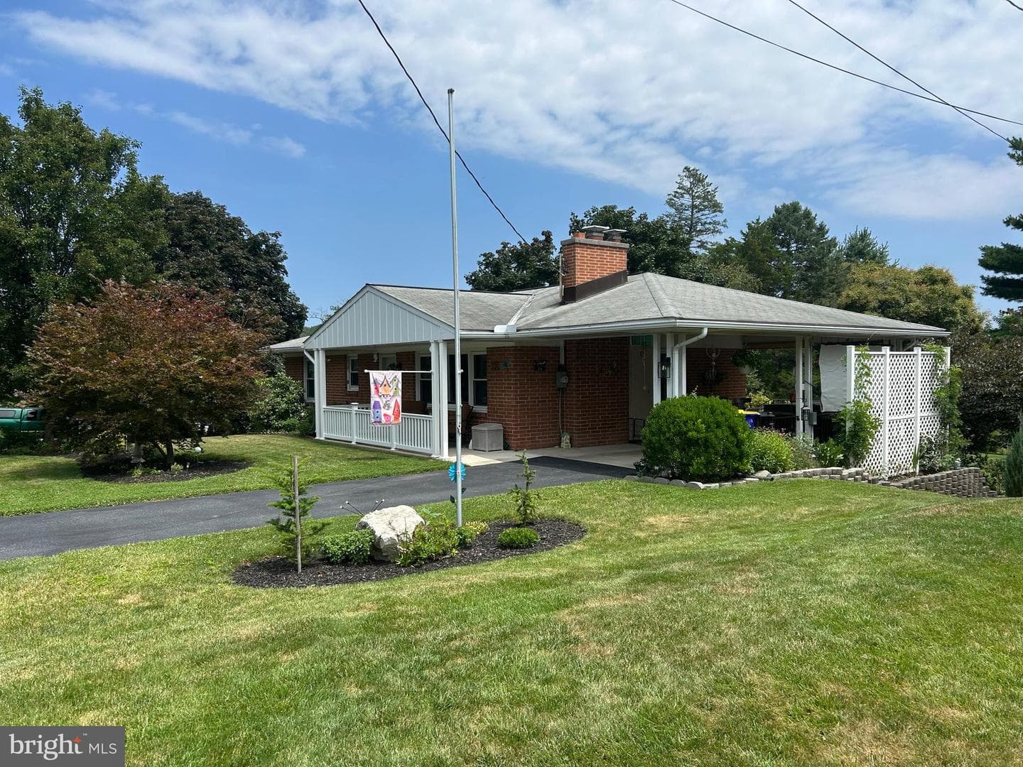 502 Bowman Avenue photo 1
