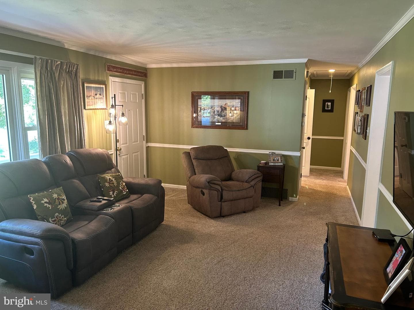 502 Bowman Avenue photo 3