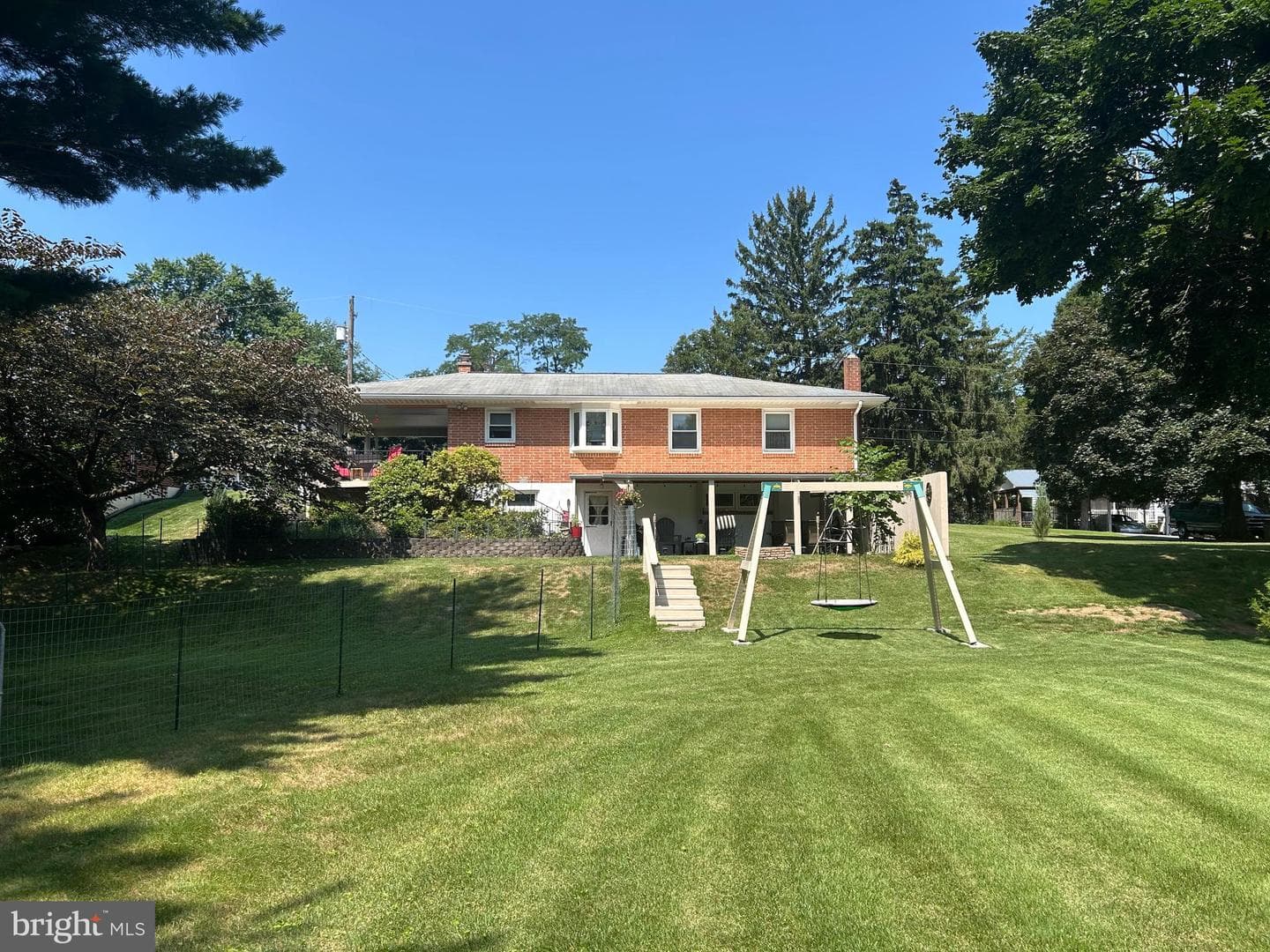 502 Bowman Avenue photo 33