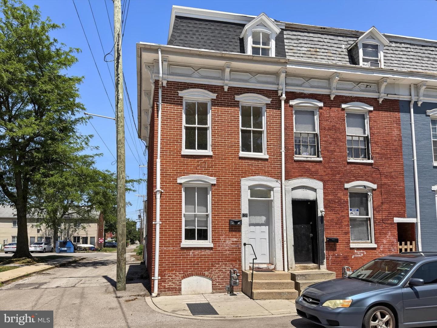 131 E Maple Street photo 1