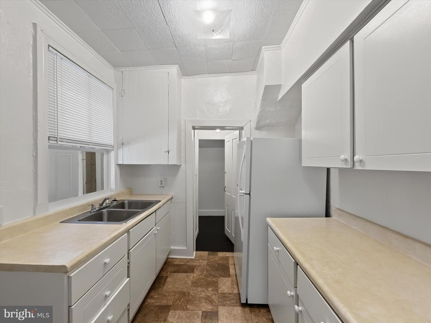 131 E Maple Street photo 12