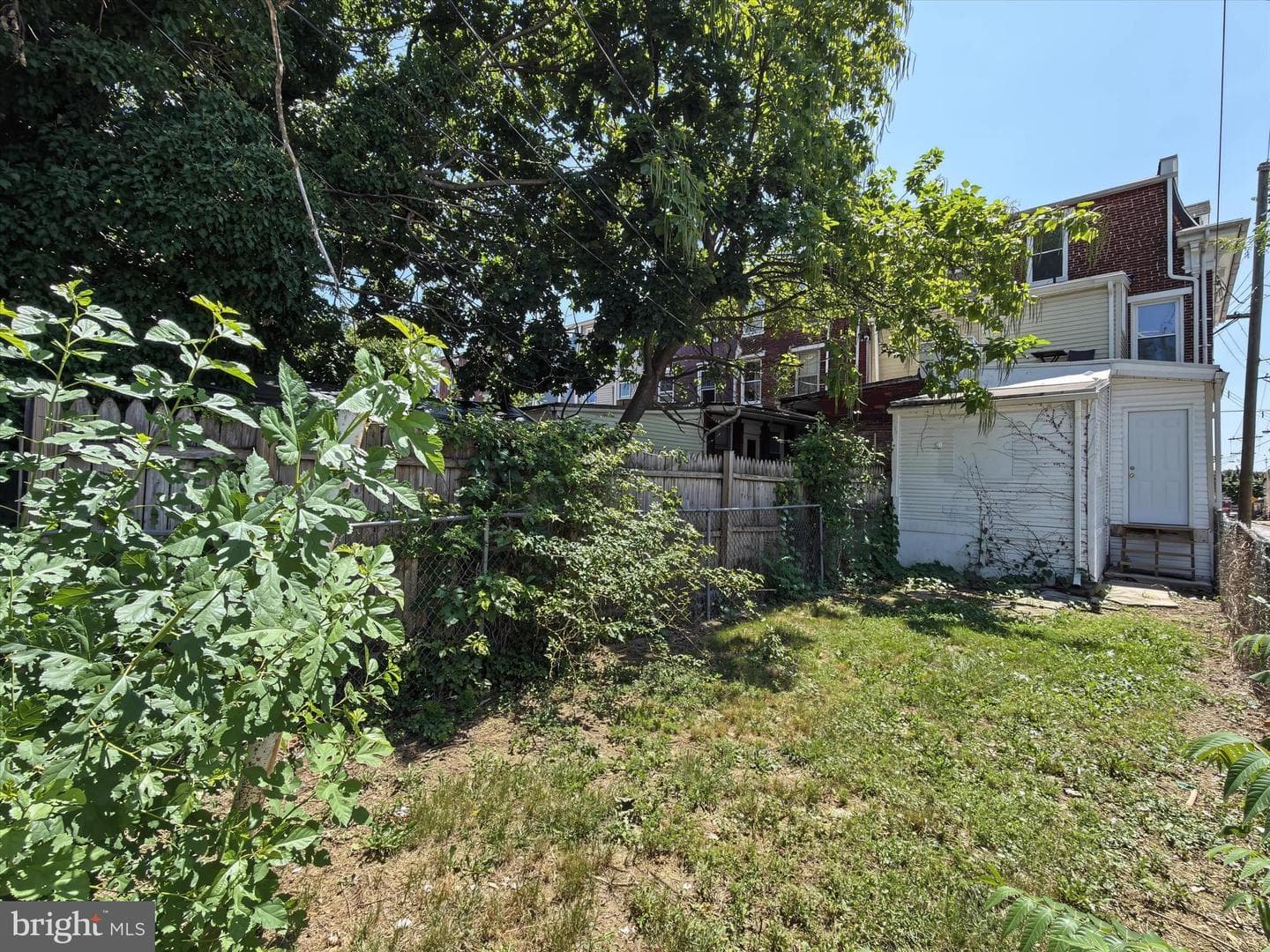 131 E Maple Street photo 25