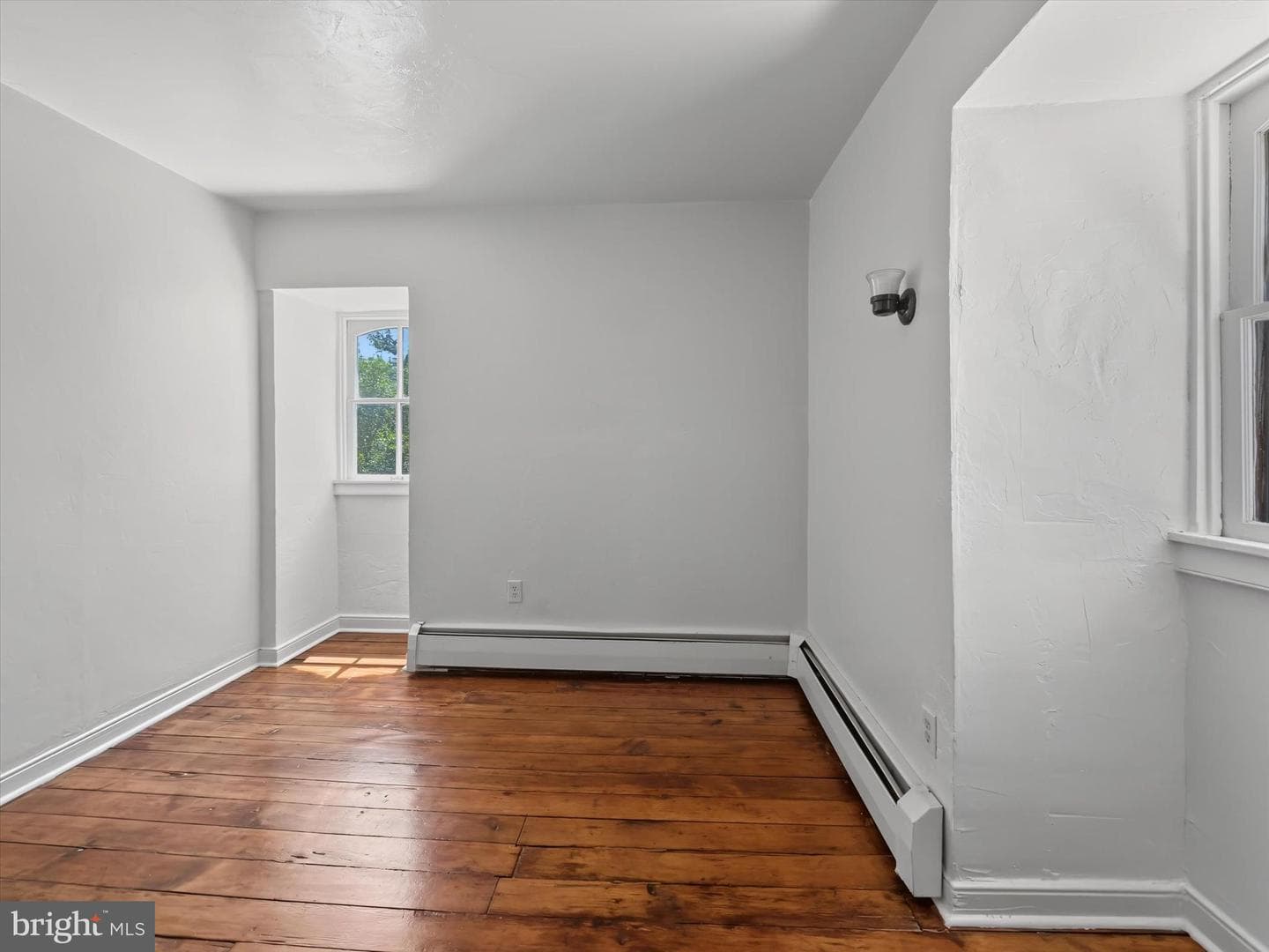 131 E Maple Street photo 5