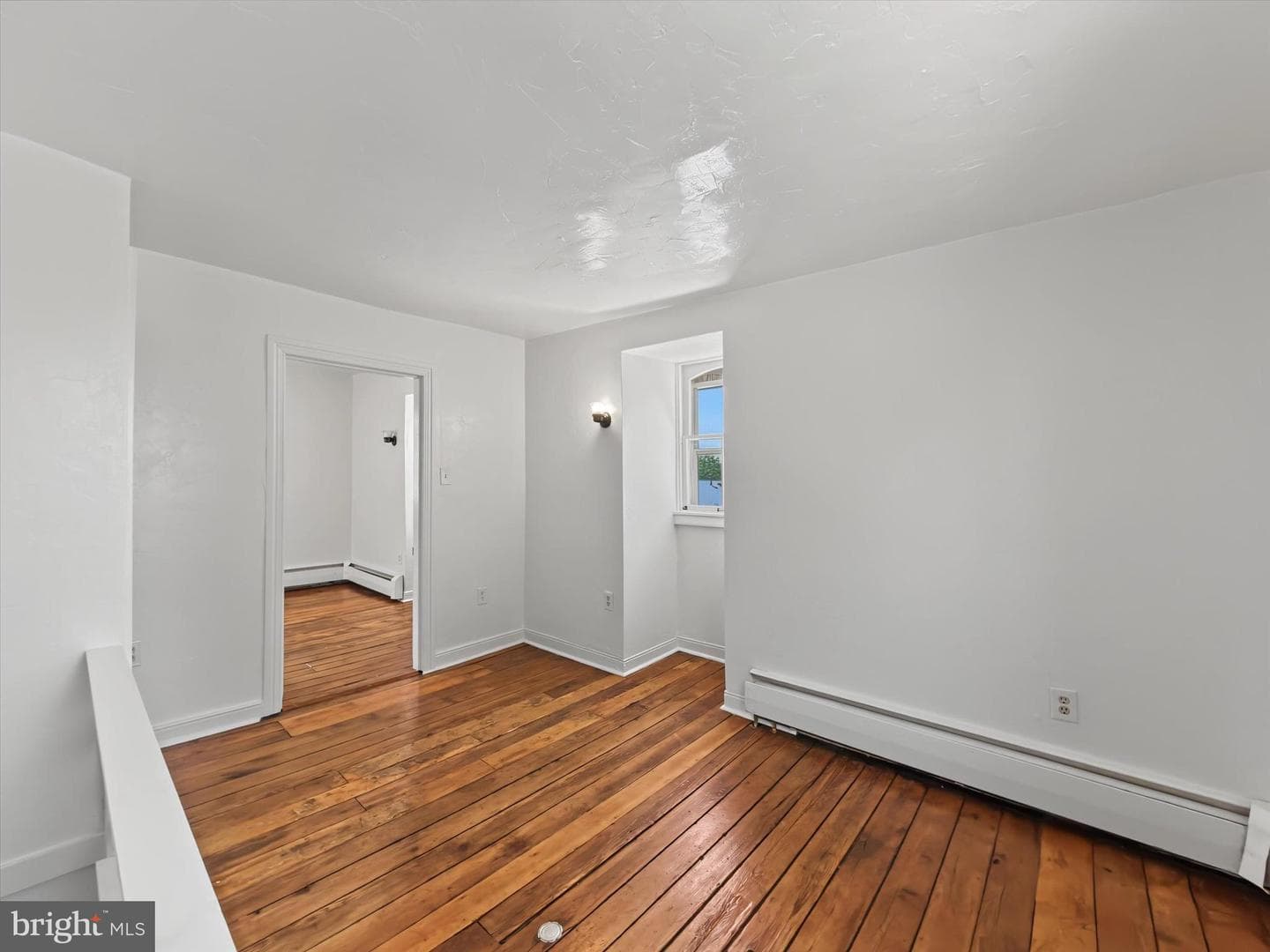 131 E Maple Street photo 8