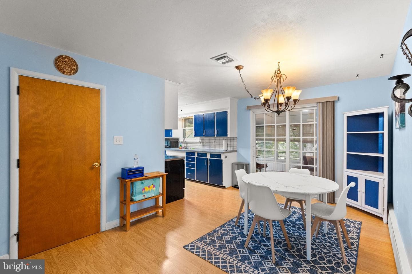 208 Willow Street photo 7