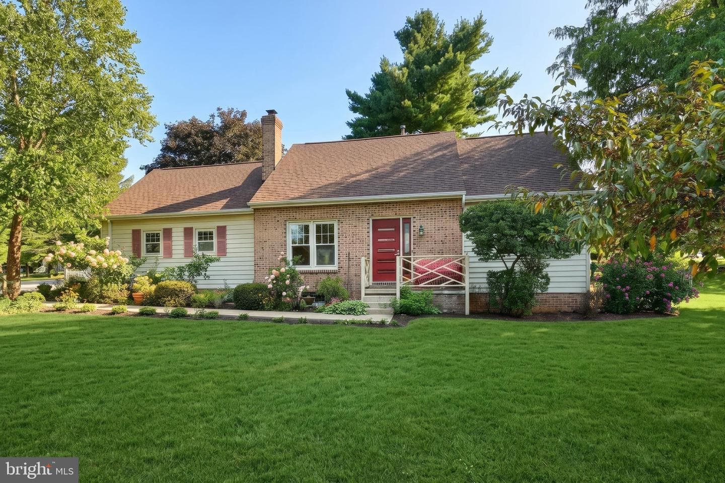 101 Westview Drive photo 1