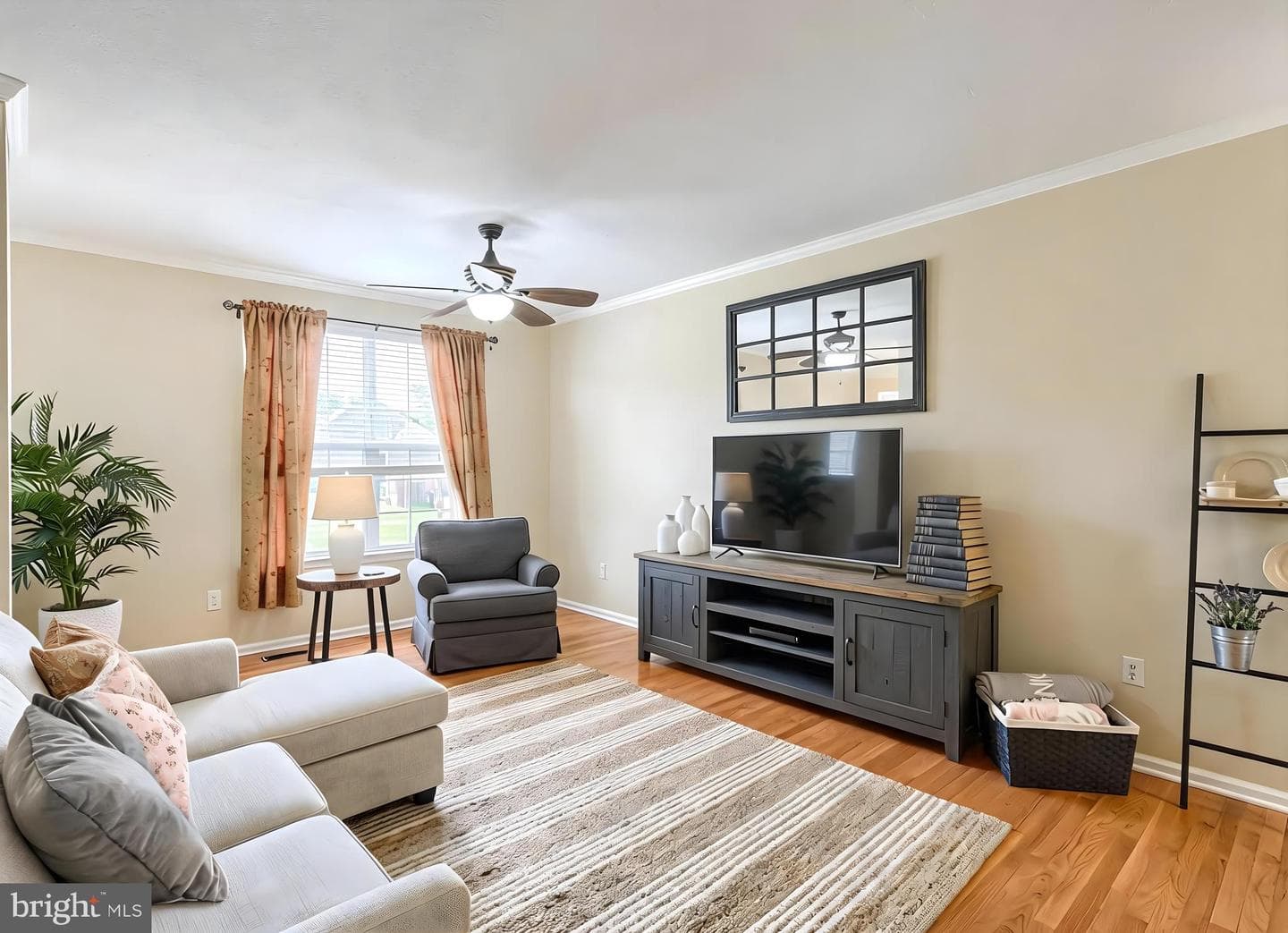 95 Colonial Drive photo 6