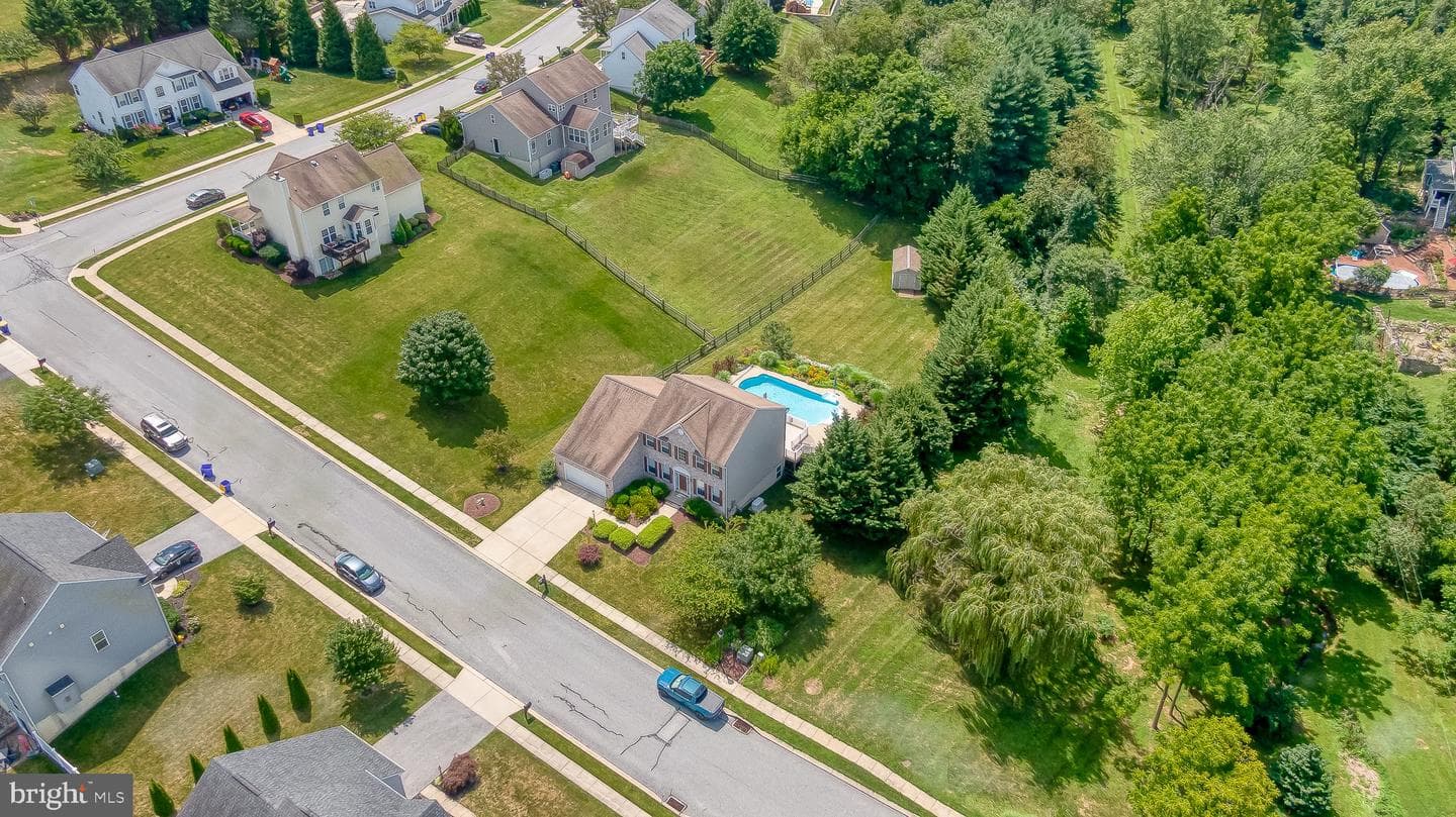 116 Glenray Court photo 105