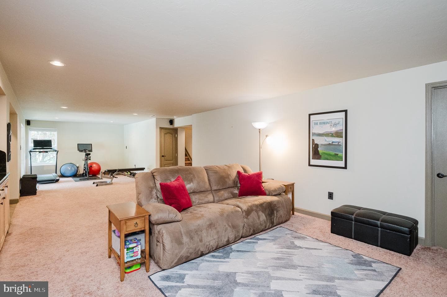 116 Glenray Court photo 64