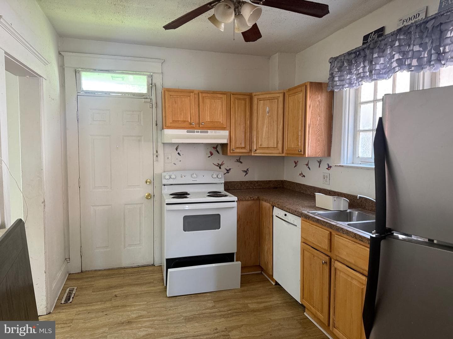 45 W Cottage Place photo 16