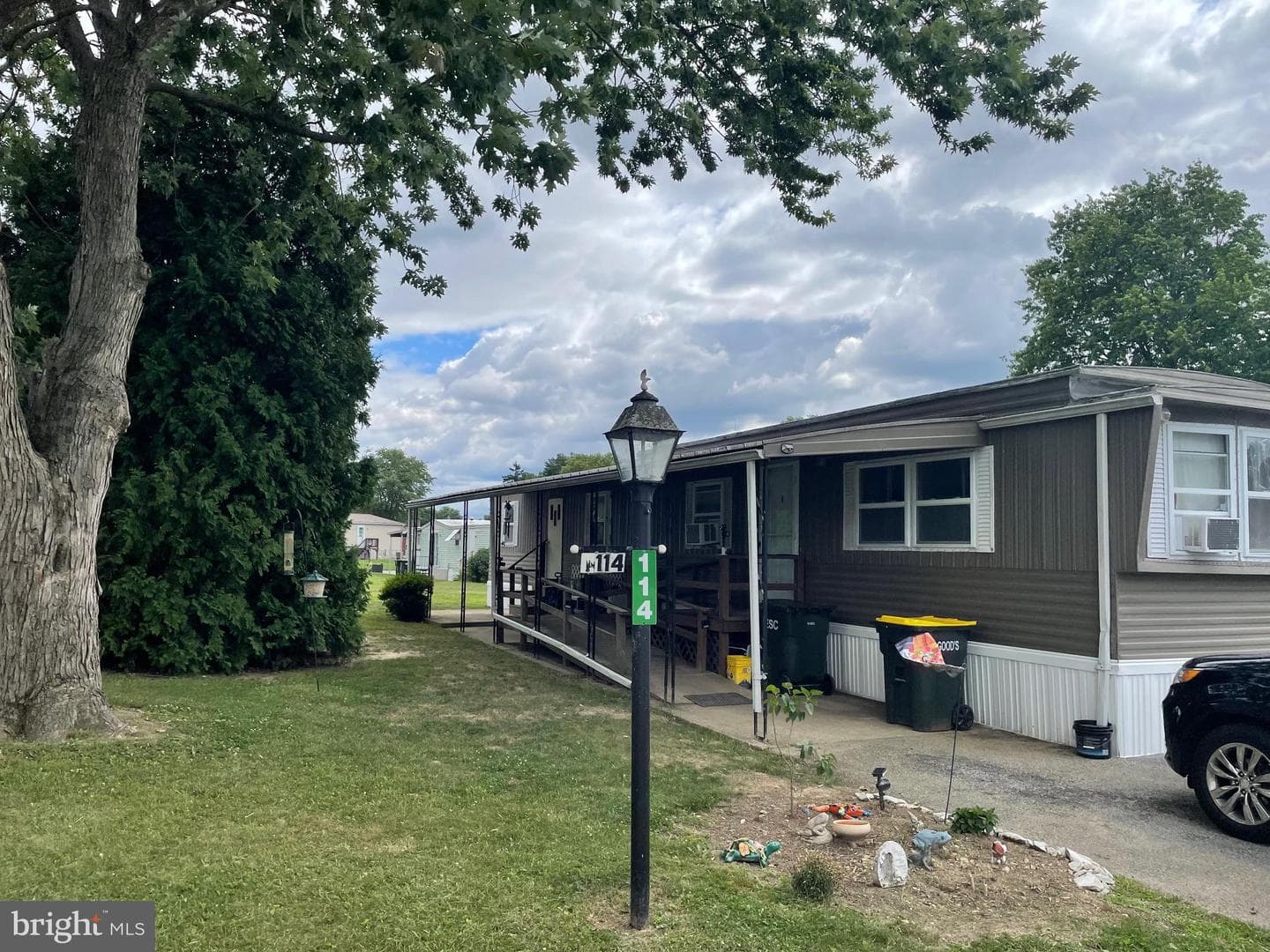 114 Starview Boulevard photo 1
