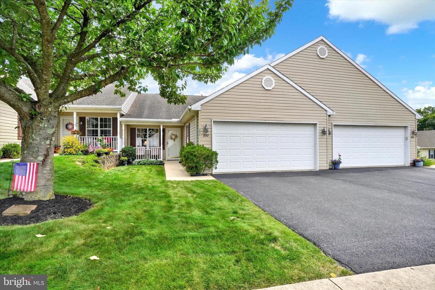 252 Equine Cove #252, Red Lion