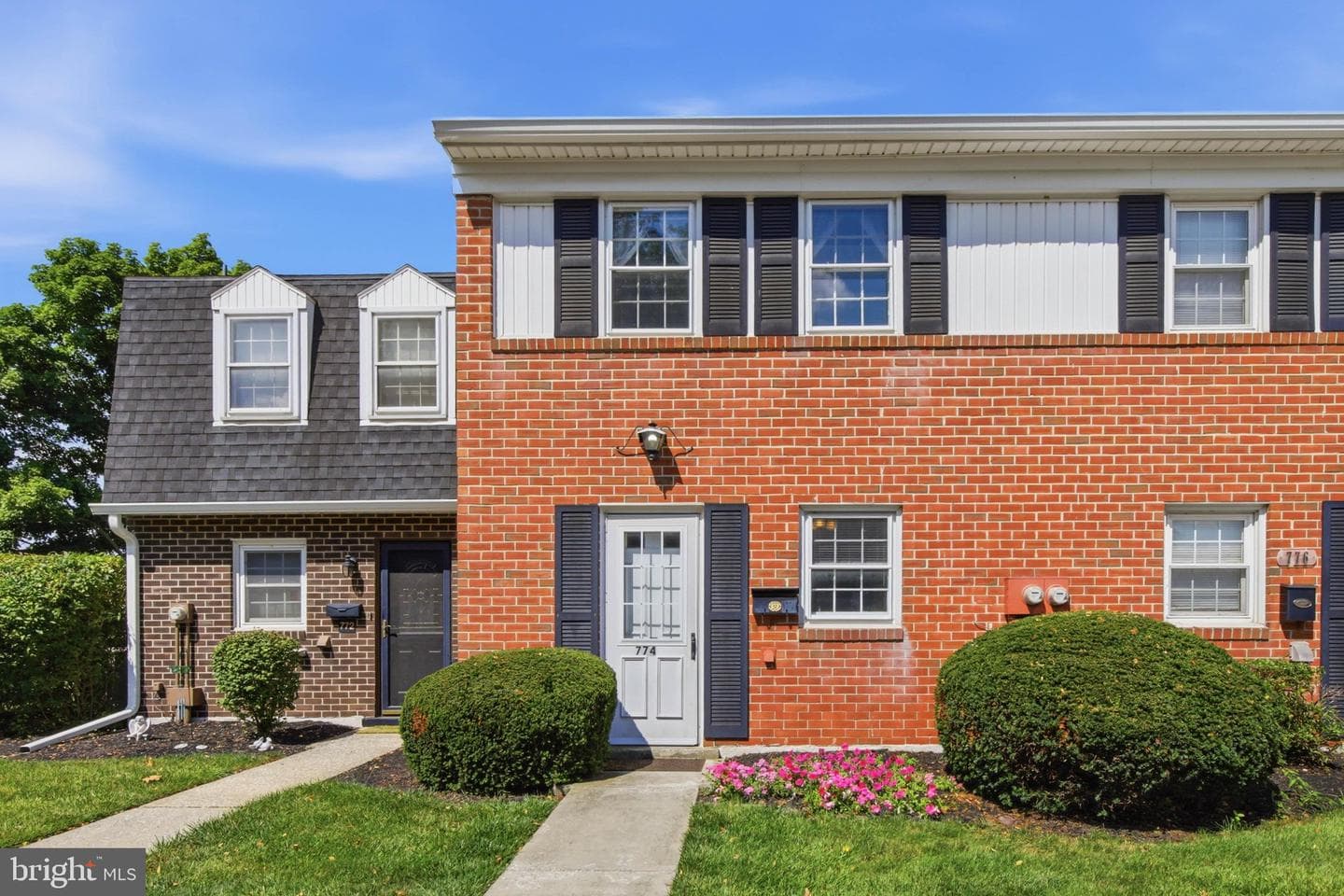 774 Hardwick Place photo 1