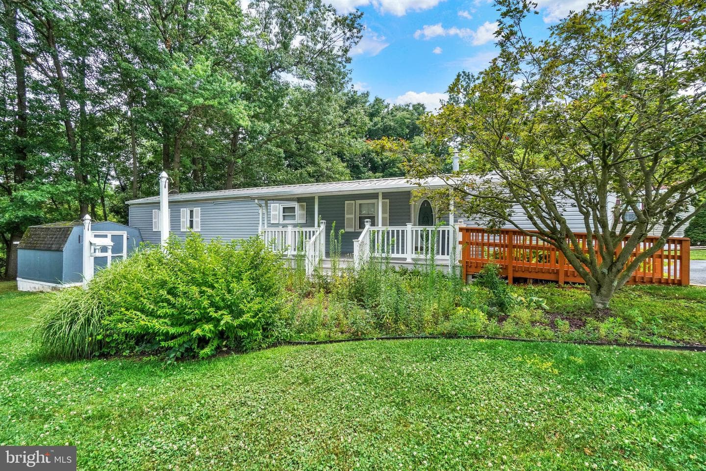 14 Cedar Street photo 1