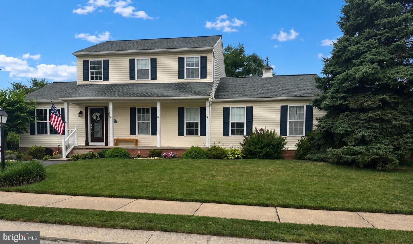 2404 Brookmar Drive photo 1