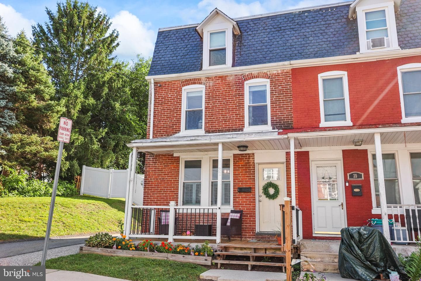 37 N Lee Street photo 1