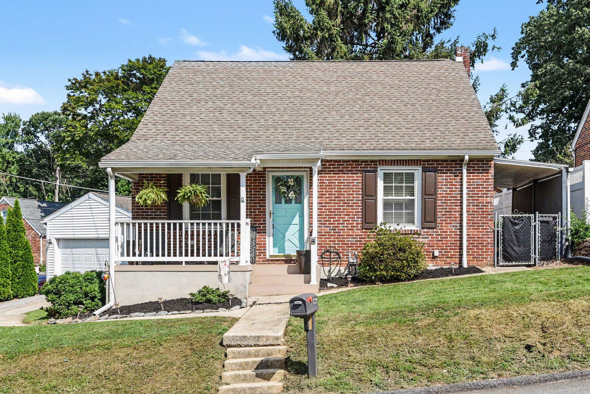 603 Rathton Road photo 1