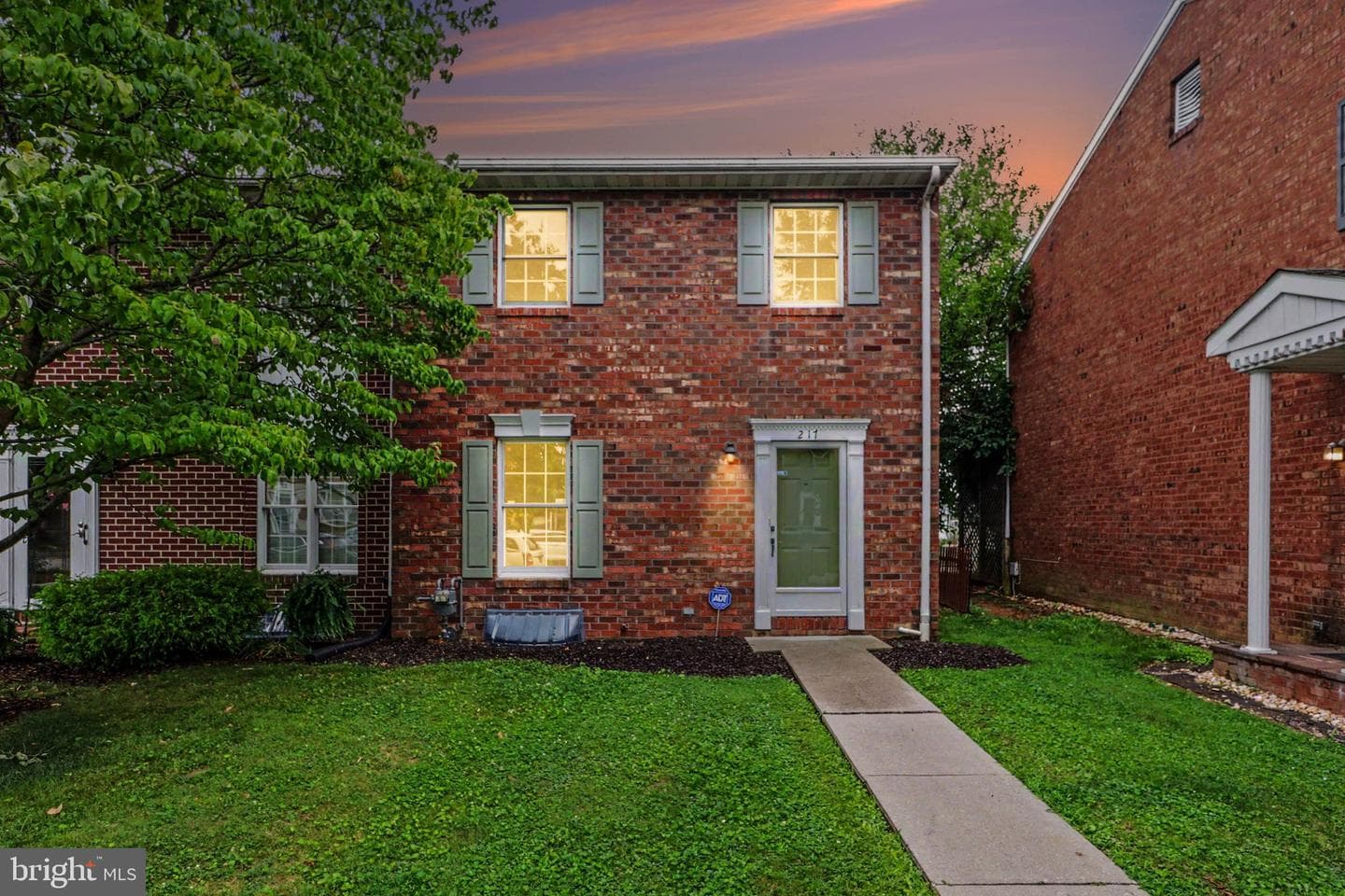 217 Georgetown Circle photo 1