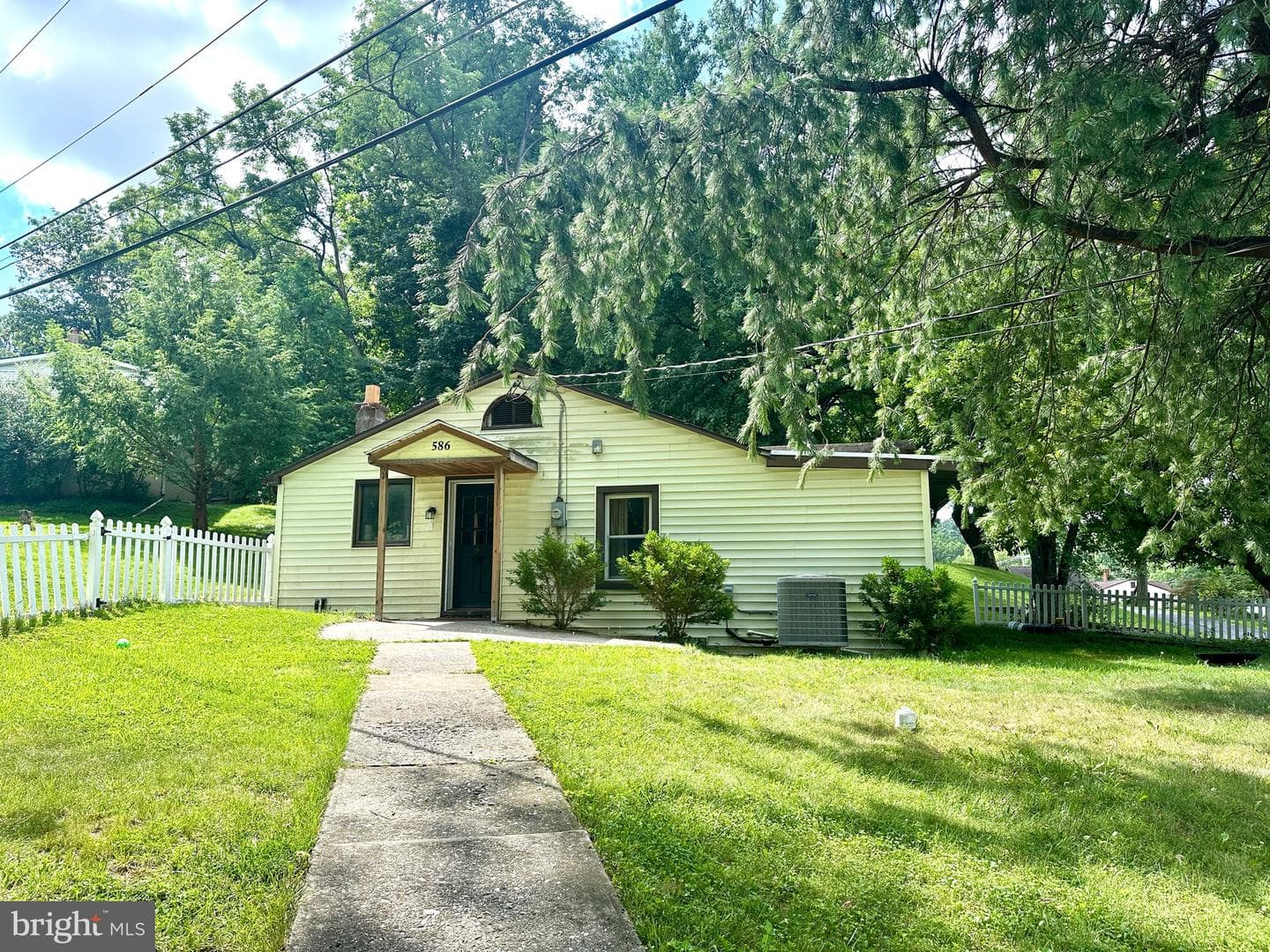 586 Lewisberry Road photo 1