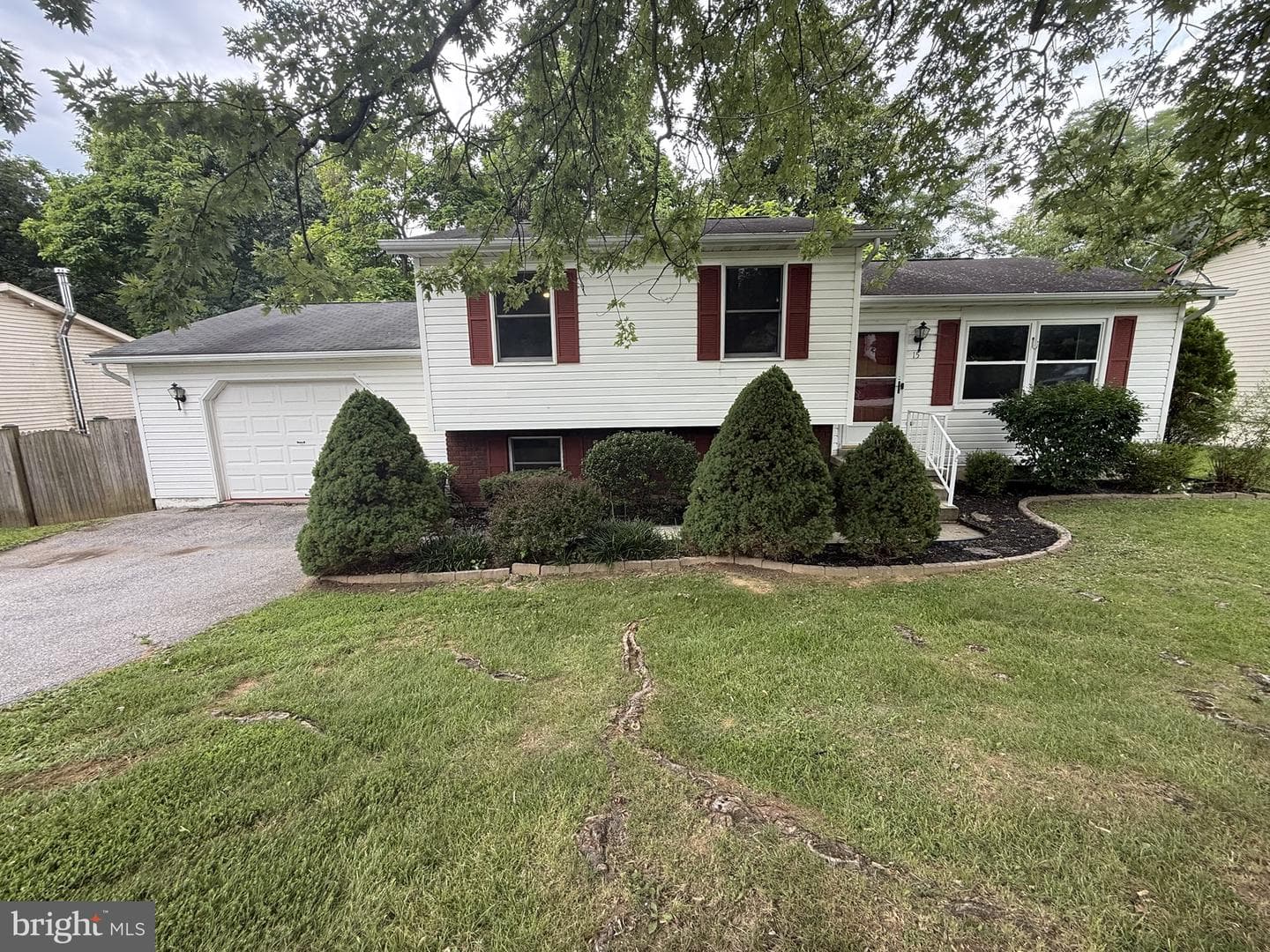 50 Loop Drive photo 1