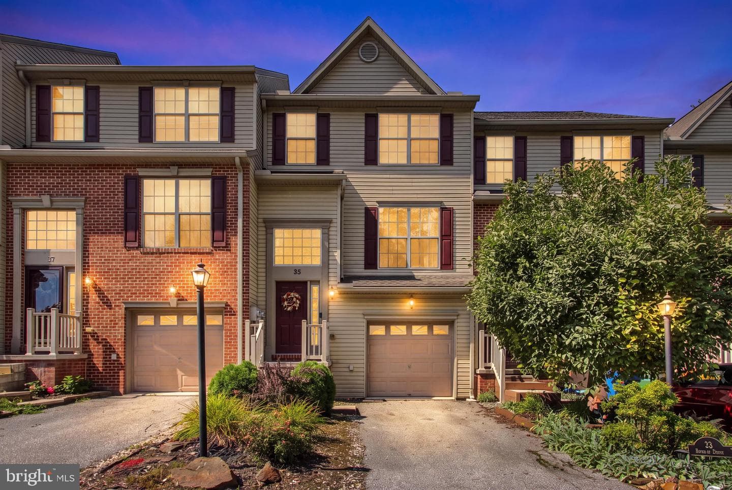 35 Zachary Drive photo 1