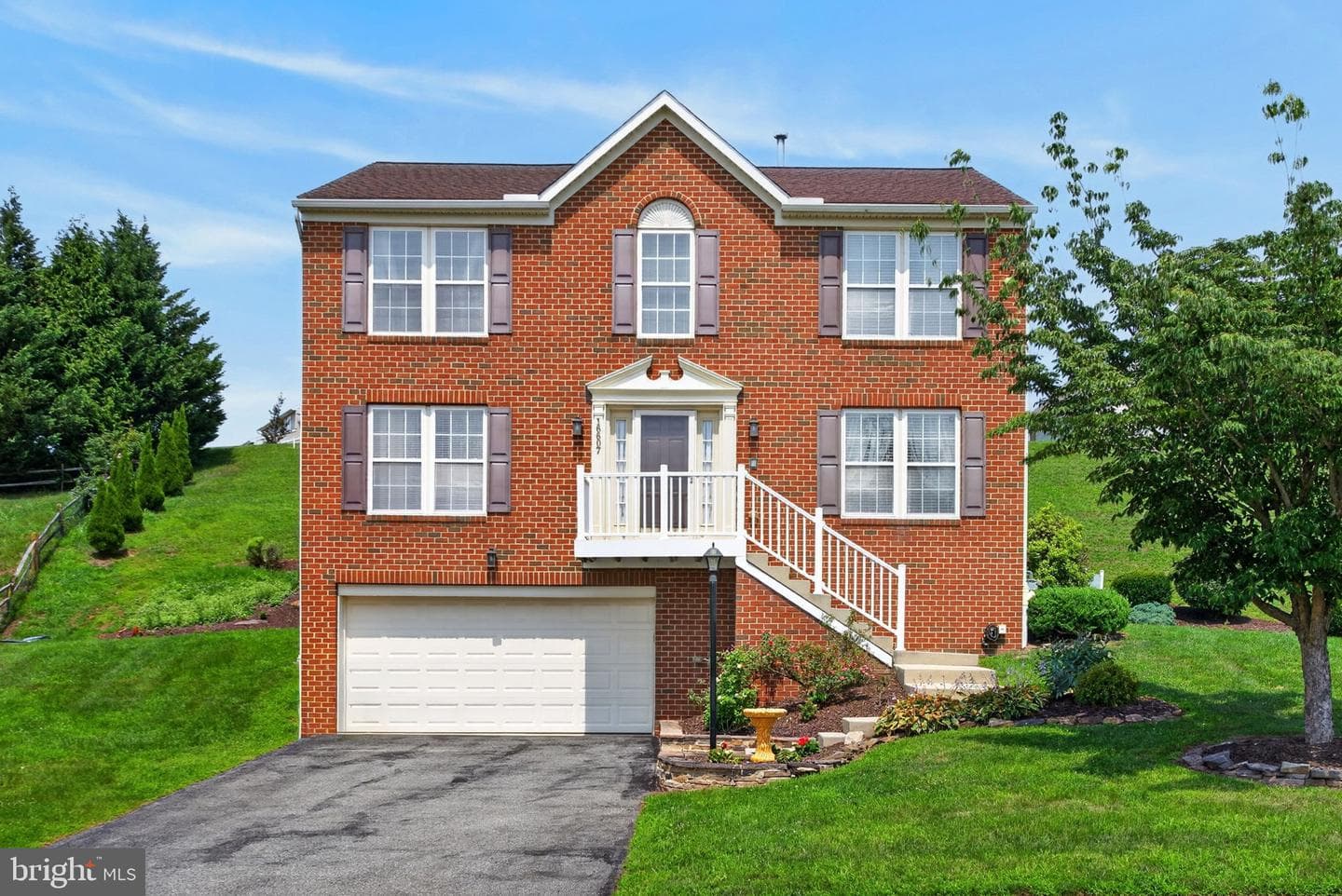 16607 Kennedy Circle photo 1