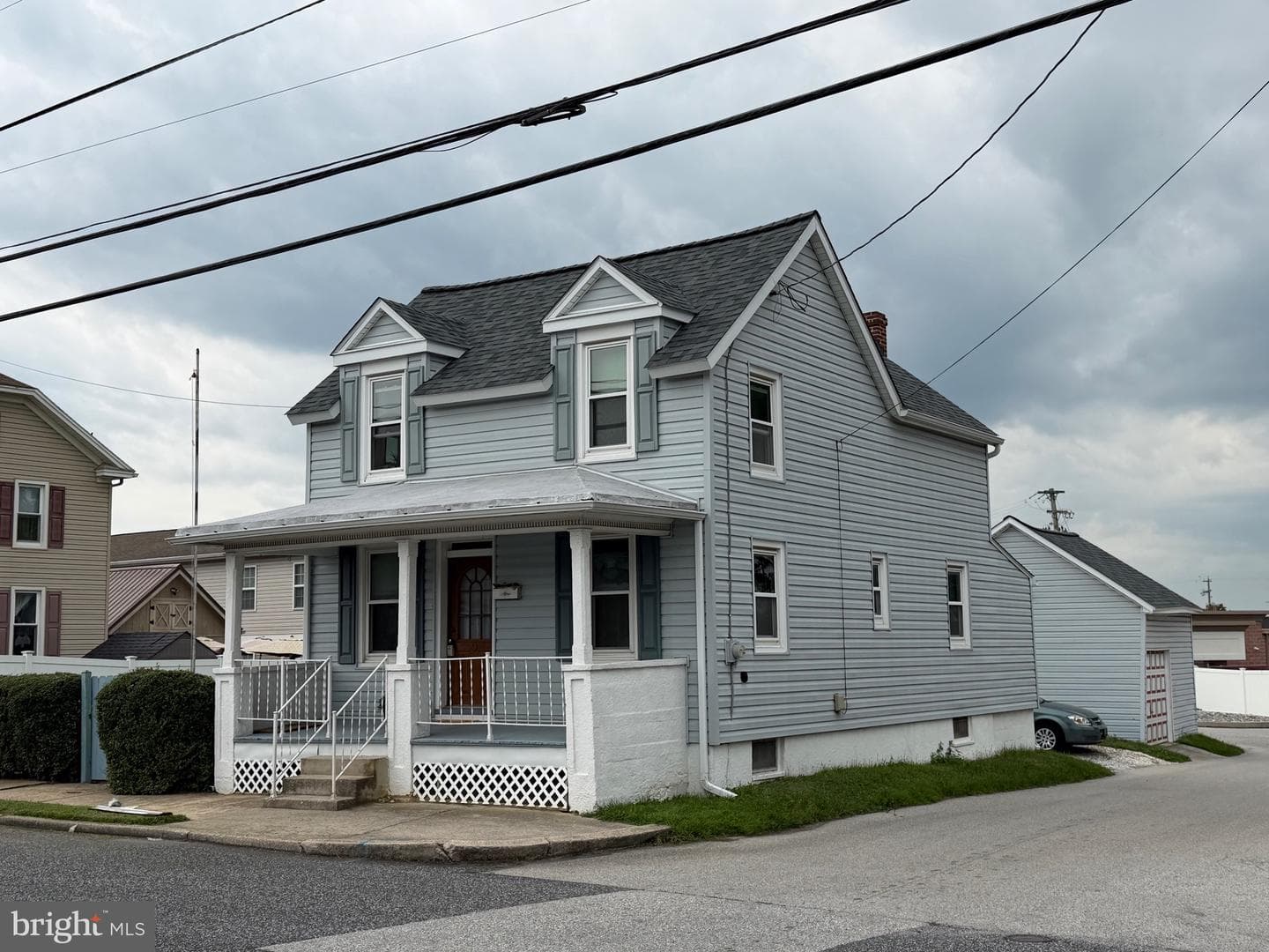 9 Allegheny Avenue photo 1