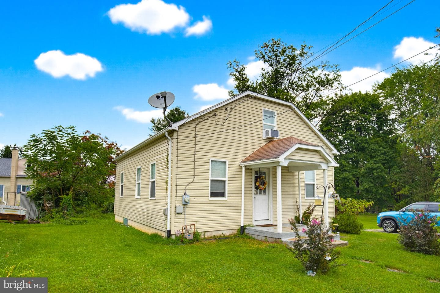525 Fairfax Road photo 1
