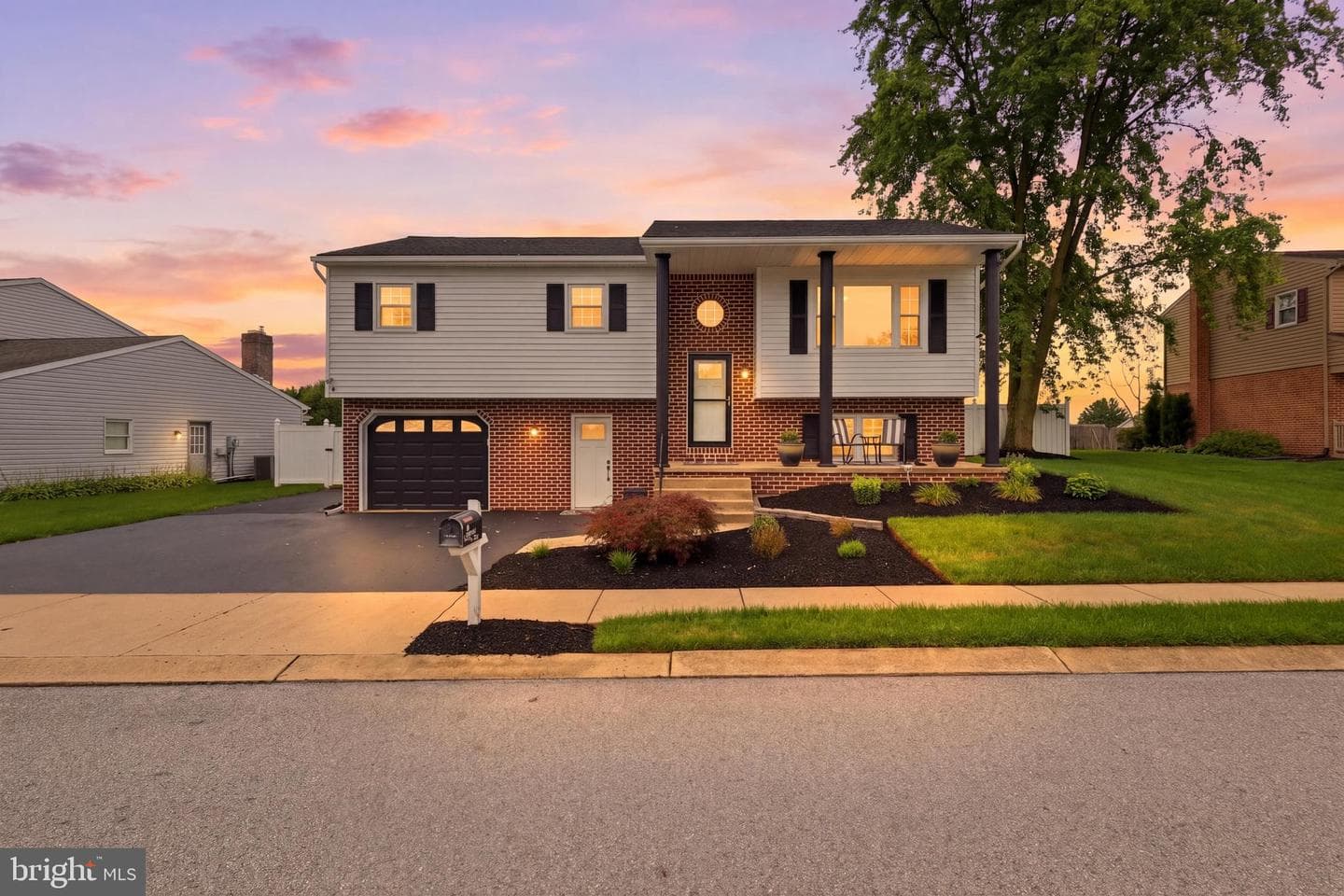 2477 N Gabrielle Court, York