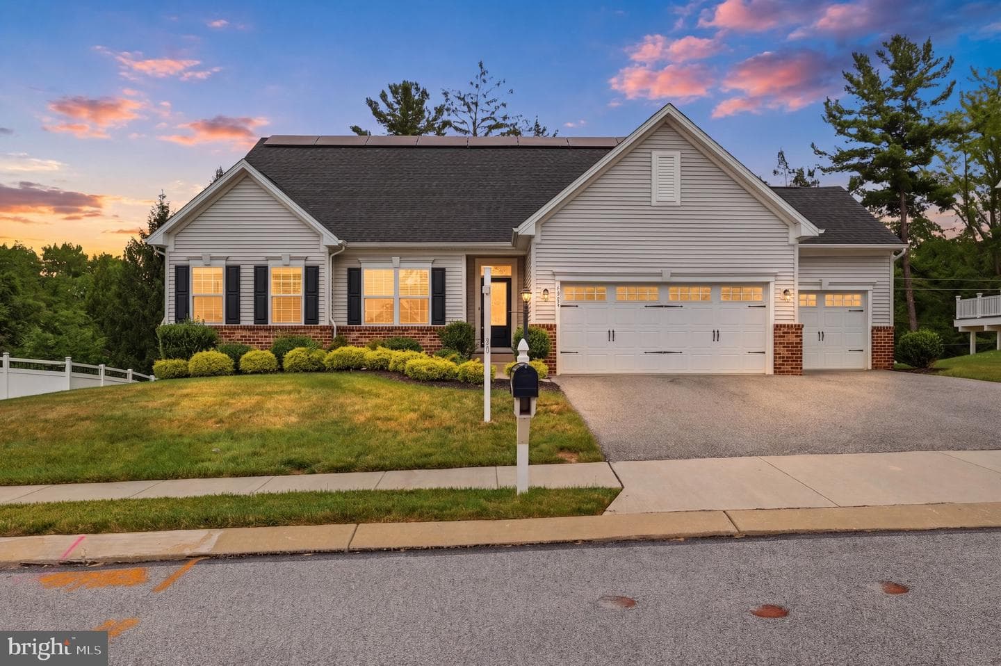 1013 Pin Oak Lane, York