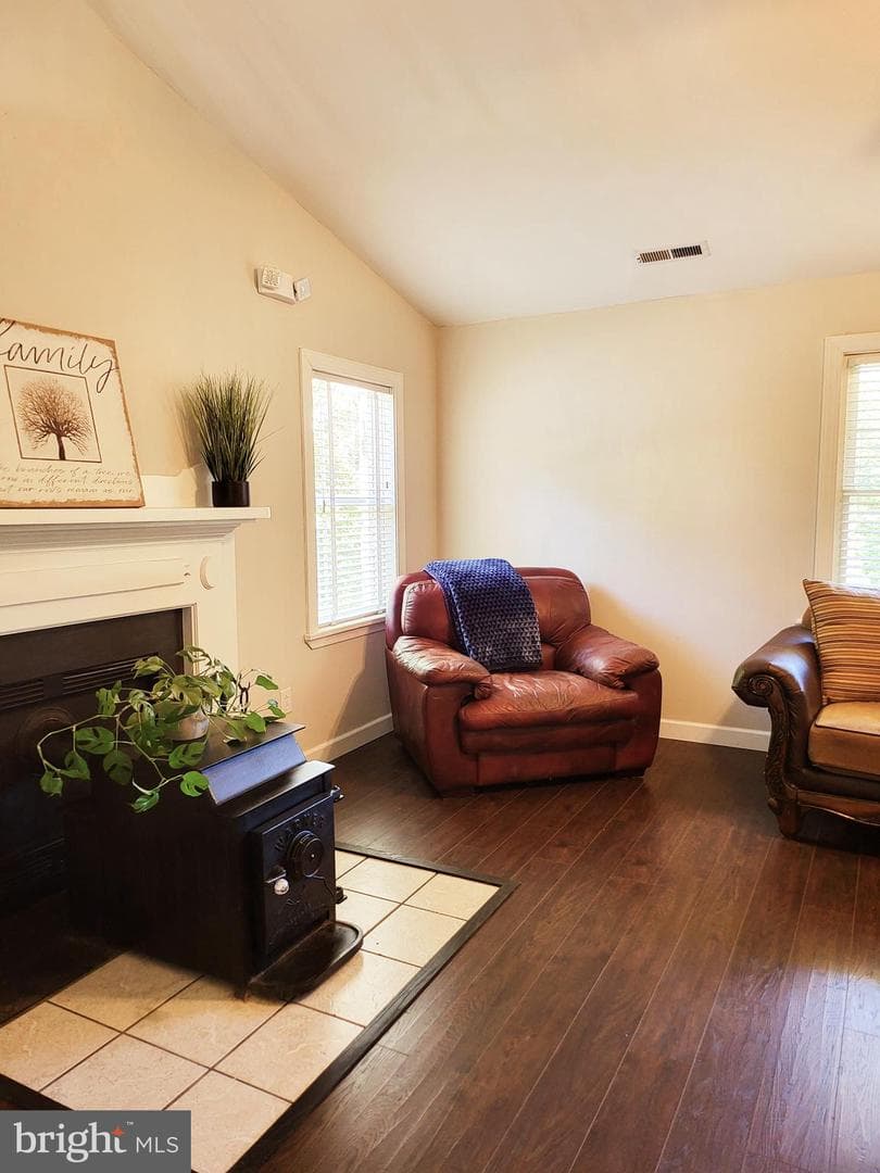 6594 Esmont Road photo 8