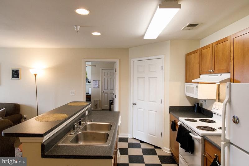 192 Yellowstone Drive #205 photo 7