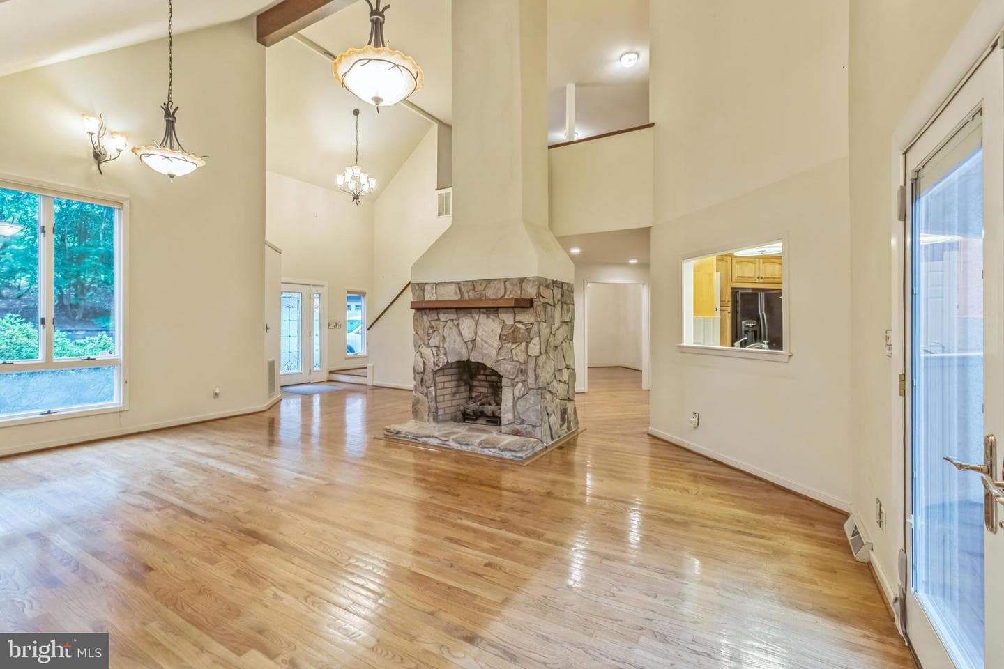 1425 Clearbrook Lane photo 11