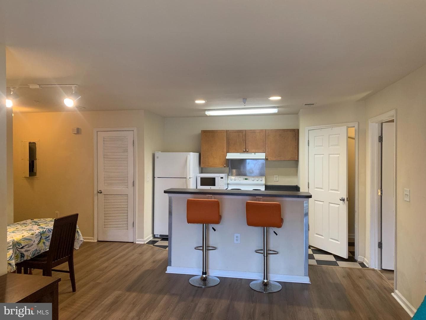 195 Yellowstone Drive #103 photo 6