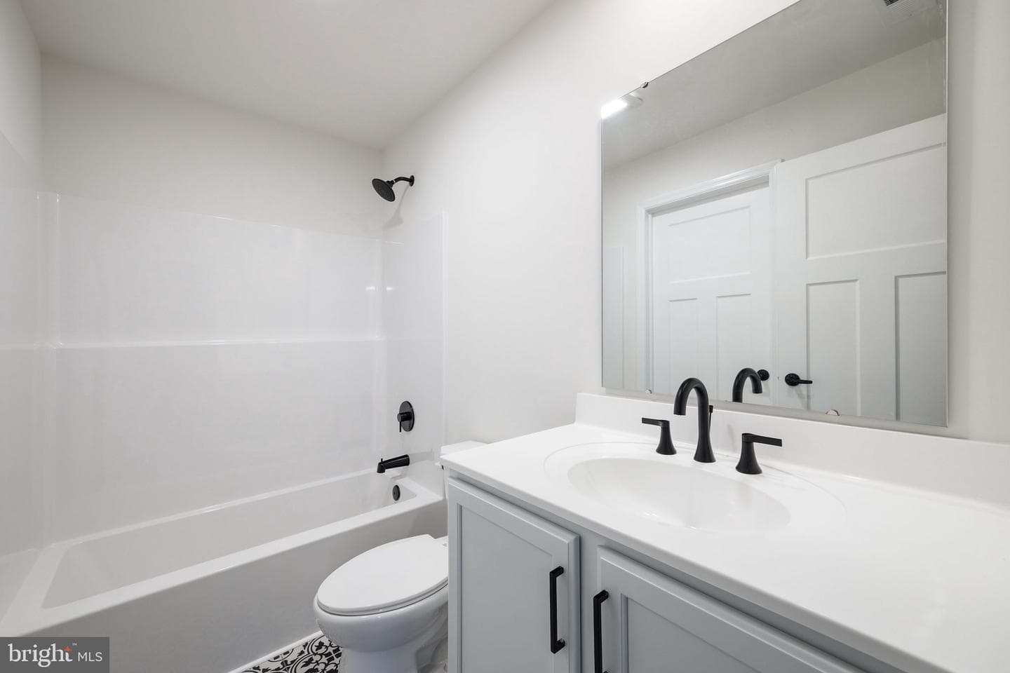 104 E Haven Court photo 34