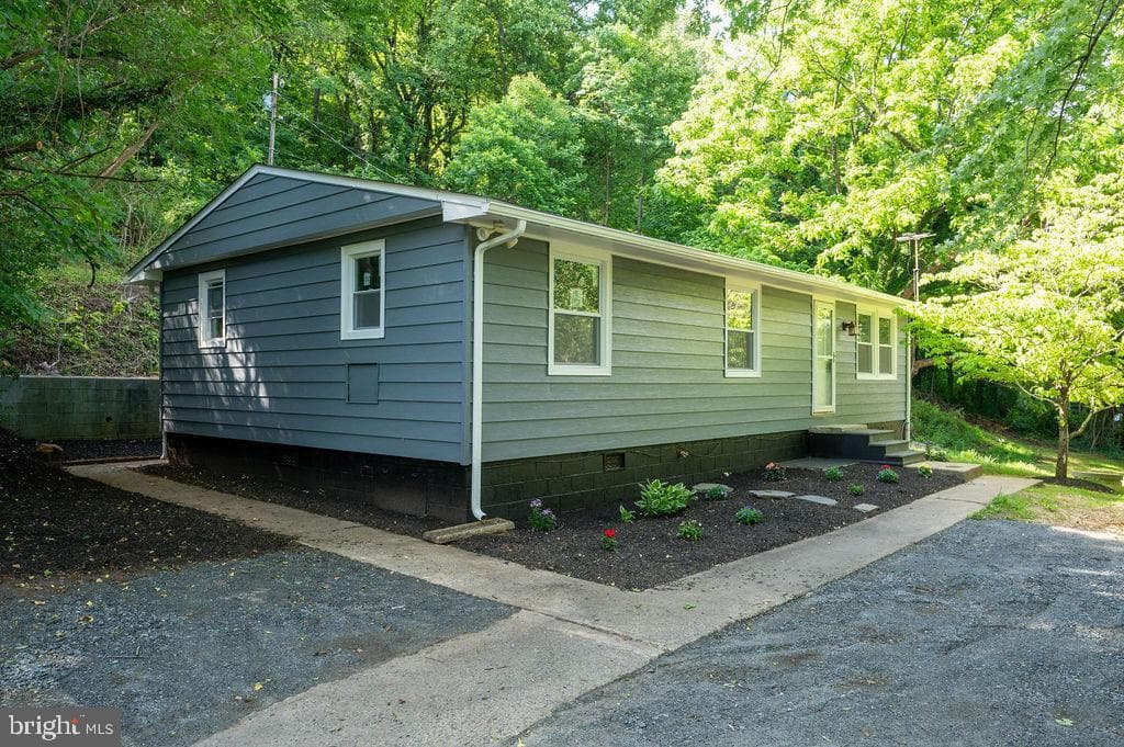 5435 Ames Gap Lane, Covesville