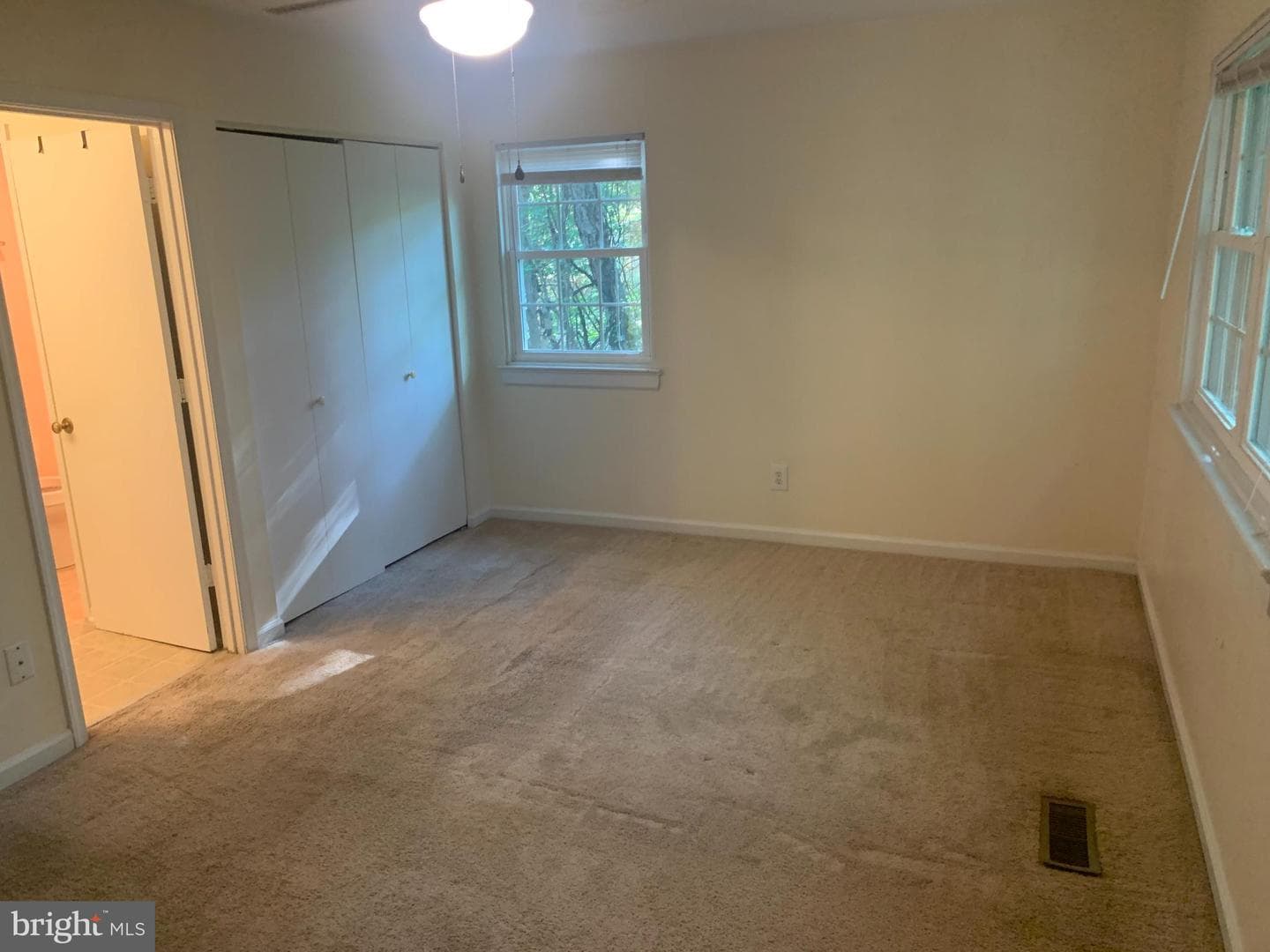 133 Woodlake Drive photo 12