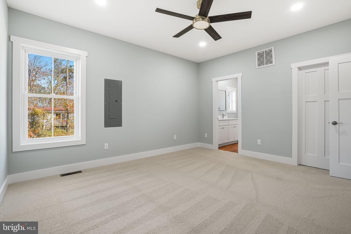 7921 East Side Road photo 16