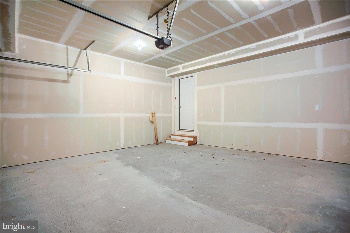 3177 Amidship Dr photo 36
