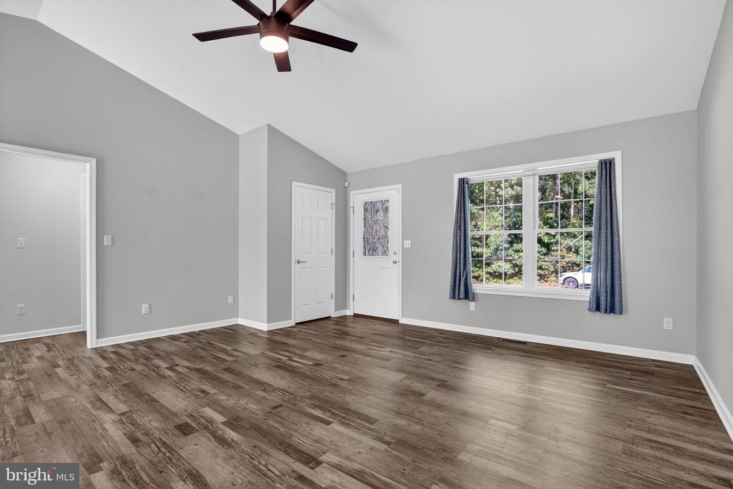 37406 Davey Jones Boulevard photo 4