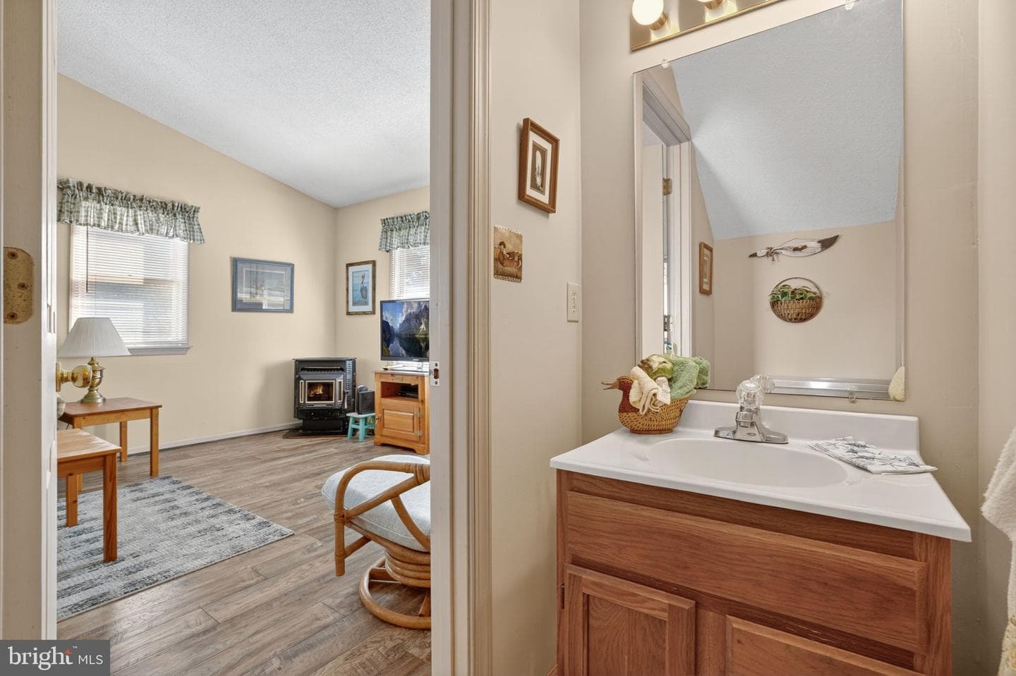6135 Martin Lane photo 21
