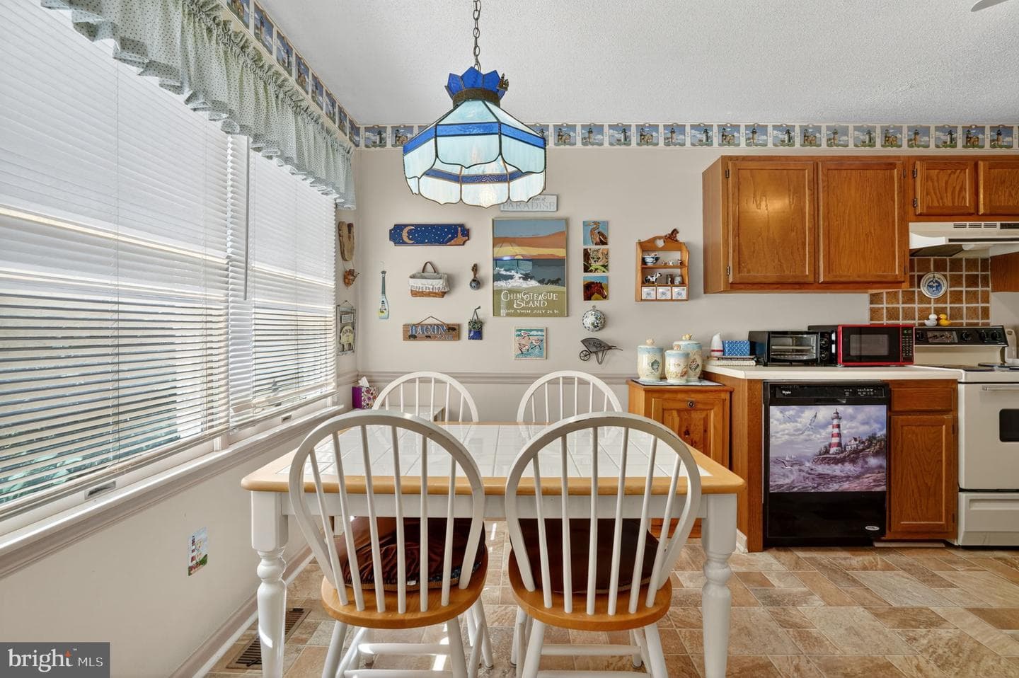 6135 Martin Lane photo 7